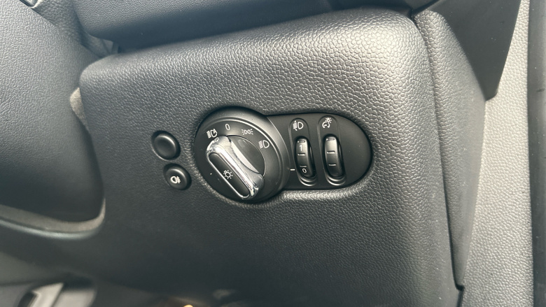 MINI Hatchback 2.0 John Cooper Works 3dr Auto Petrol Hatchback